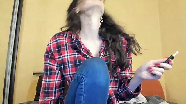 Baby Jewel online show from 12-21-25, 11:17