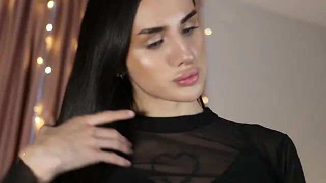 Kim Oberlin  online show from 12-19-24, 10:34