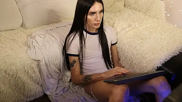 Kim Oberlin  online show from 01-08-25, 05:48