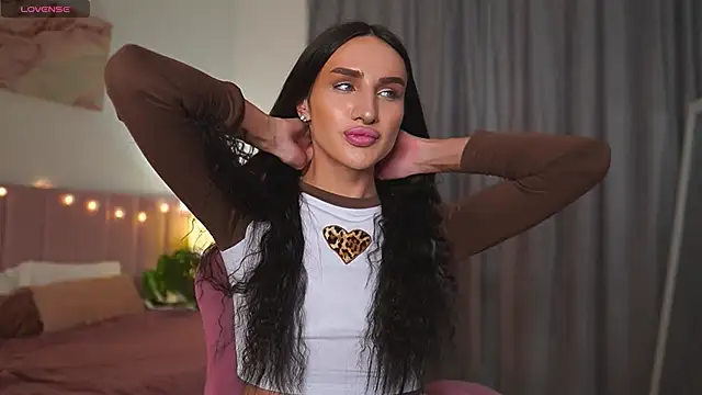 Kim Oberlin  online show from 02-25-25, 10:37