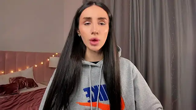 Kim Oberlin  online show from 01-13-26, 04:12