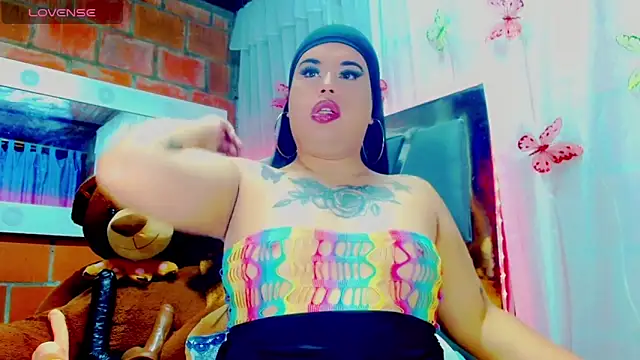 Snapshot of nauthyvalentina chatting on 02-22-26, 12:58 nauthyvalentina online show from 02-22-26, 12:58