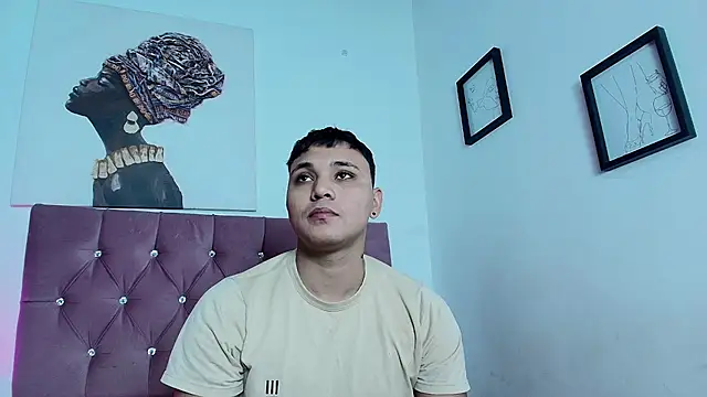 Snapshot of couple_lovelyds chatting on 10-25-25, 08:58 couple lovelyds online show from 10-25-25, 08:58