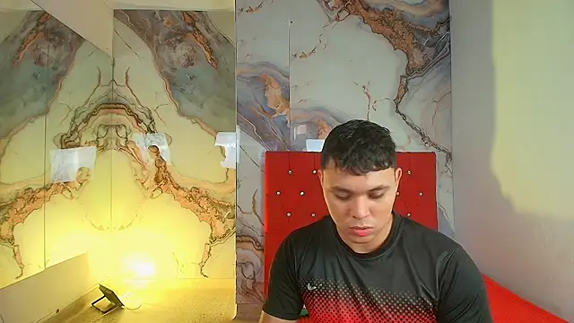 Snapshot of couple_lovelyds chatting on 12-13-25, 09:09 couple lovelyds online show from 12-13-25, 09:09