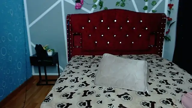 stephanieross202cl online show from 02-07-25, 03:23