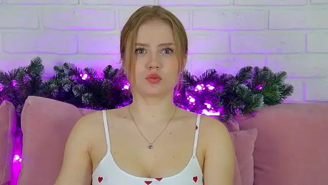 SelinSwarovski online show from 12-16-25, 06:13