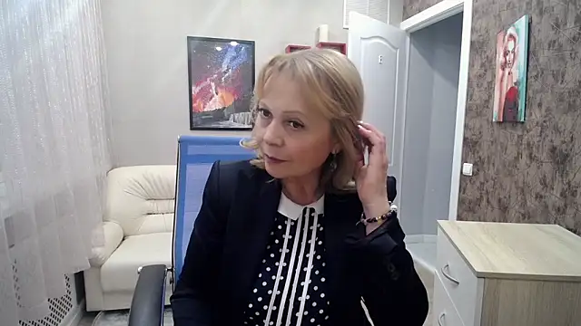 Milla Cutie18 online show from 01-23-25, 08:57