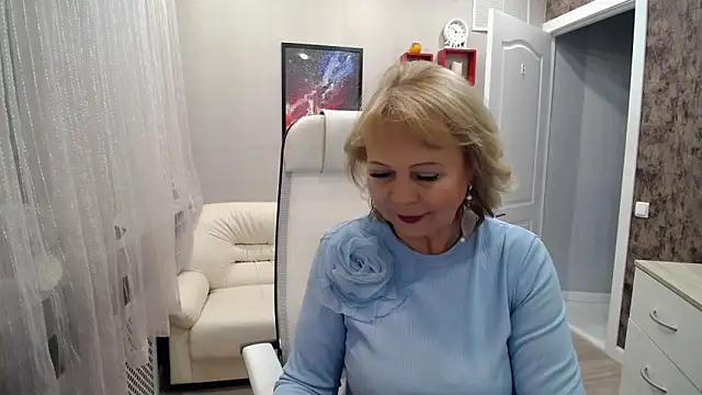 Milla Cutie18 online show from 12-20-25, 05:36