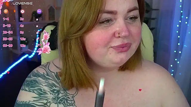 Snapshot of ZaraReignn chatting on 01-12-25, 12:07 ZaraReignn online show from 01-12-25, 12:07