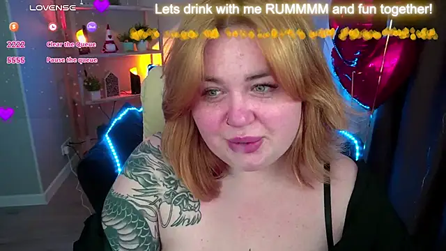 Snapshot of ZaraReignn chatting on 02-14-25, 03:22 ZaraReignn online show from 02-14-25, 03:22