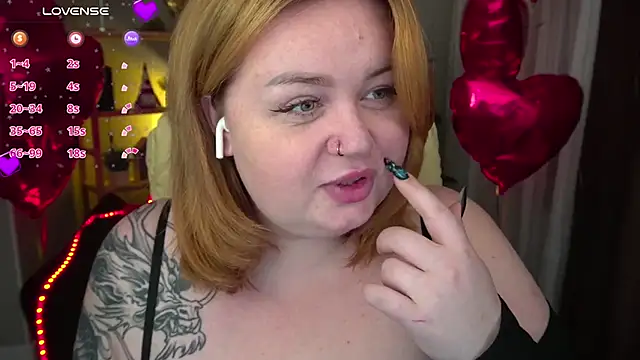 Snapshot of ZaraReignn chatting on 02-21-25, 09:11 ZaraReignn online show from 02-21-25, 09:11