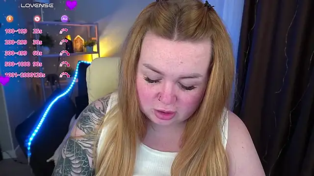 Snapshot of ZaraReignn chatting on 03-09-25, 09:03 ZaraReignn online show from 03-09-25, 09:03