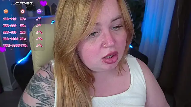 Snapshot of ZaraReignn chatting on 03-12-25, 12:10 ZaraReignn online show from 03-12-25, 12:10