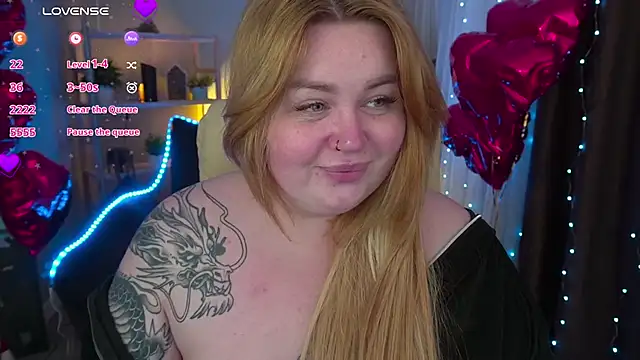 Snapshot of ZaraReignn chatting on 03-15-25, 03:29 ZaraReignn online show from 03-15-25, 03:29