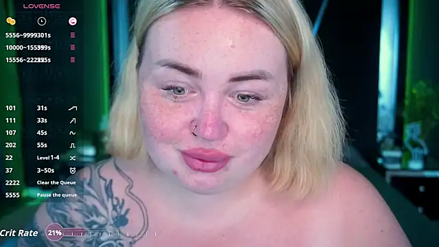 Snapshot of ZaraReignn chatting on 09-08-25, 07:35 ZaraReignn online show from 09-08-25, 07:35