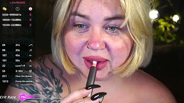 Snapshot of ZaraReignn chatting on 11-06-25, 09:05 ZaraReignn online show from 11-06-25, 09:05