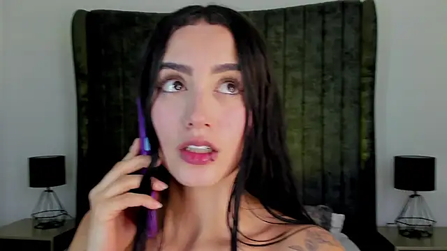 NataGarcia online show from 12-17-24, 06:09