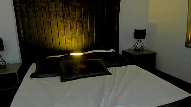 NataGarcia online show from 02-24-25, 08:25