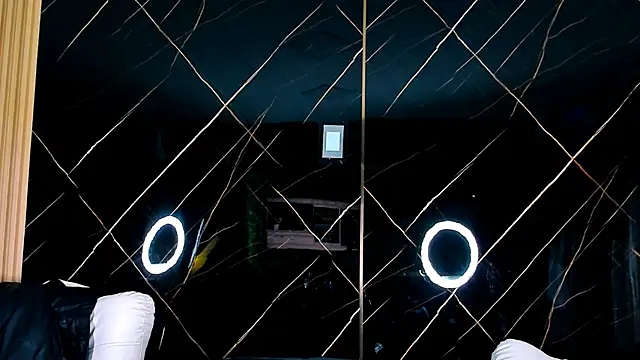 Owen Muzcle online show from 10-19-25, 06:19