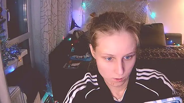 KatiKate online show from 01-04-25, 04:11