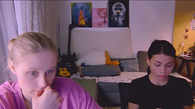 KatiKate online show from 03-21-25, 09:23