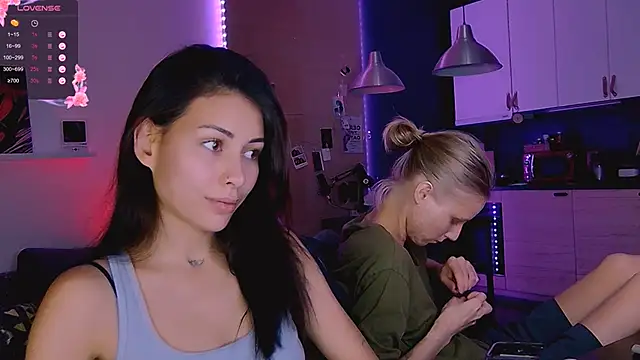 KatiKate online show from 10-13-25, 05:13