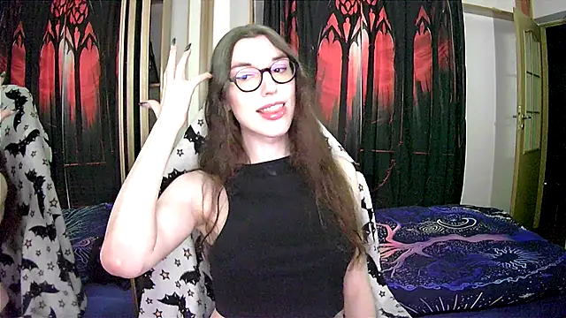 Snapshot of bluerose00 chatting on 12-17-24, 06:31 bluerose00 online show from 12-17-24, 06:31