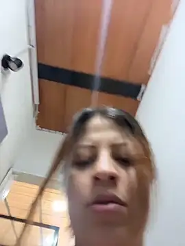 Snapshot of ShyVibes_ chatting on 10-29-25, 07:15 ShyVibes online show from 10-29-25, 07:15