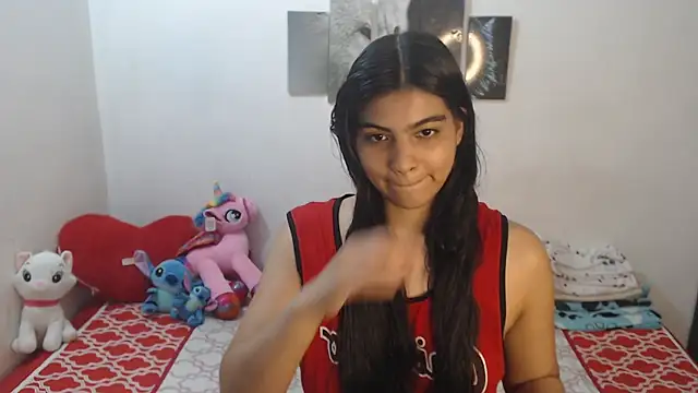 Snapshot of Pocahontas_Princess_ chatting on 09-24-25, 01:58 Pocahontas Princess online show from 09-24-25, 01:58