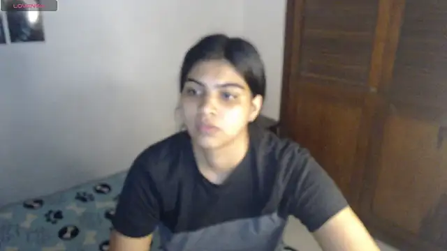 Snapshot of Pocahontas_Princess_ chatting on 10-12-25, 04:33 Pocahontas Princess online show from 10-12-25, 04:33