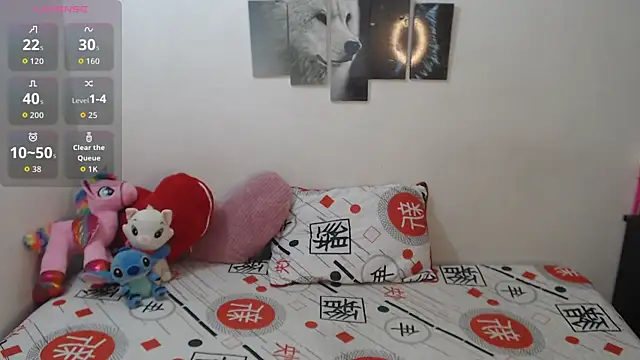 Snapshot of Pocahontas_Princess_ chatting on 10-15-25, 01:00 Pocahontas Princess online show from 10-15-25, 01:00