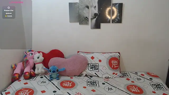 Snapshot of Pocahontas_Princess_ chatting on 10-16-25, 02:07 Pocahontas Princess online show from 10-16-25, 02:07