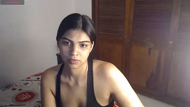 Snapshot of Pocahontas_Princess_ chatting on 11-05-25, 03:06 Pocahontas Princess online show from 11-05-25, 03:06