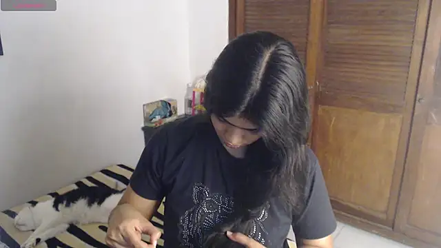 Snapshot of Pocahontas_Princess_ chatting on 12-14-25, 04:29 Pocahontas Princess online show from 12-14-25, 04:29