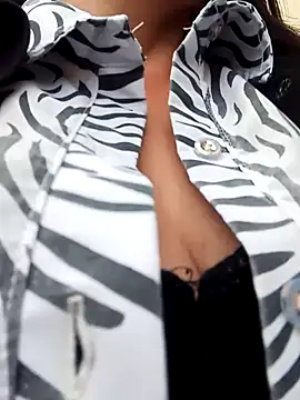 Snapshot of celeste-30_ chatting on 02-05-25, 06:37 celeste-30 online show from 02-05-25, 06:37