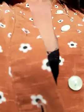 Snapshot of celeste-30_ chatting on 02-21-25, 03:10 celeste-30 online show from 02-21-25, 03:10