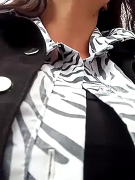 Snapshot of celeste-30_ chatting on 03-05-25, 02:45 celeste-30 online show from 03-05-25, 02:45