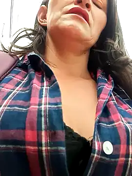 Snapshot of celeste-30_ chatting on 03-13-25, 03:39 celeste-30 online show from 03-13-25, 03:39