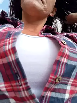 Snapshot of celeste-30_ chatting on 03-15-25, 01:29 celeste-30 online show from 03-15-25, 01:29