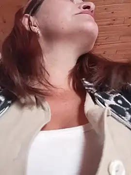 Snapshot of celeste-30_ chatting on 10-01-25, 02:45 celeste-30 online show from 10-01-25, 02:45