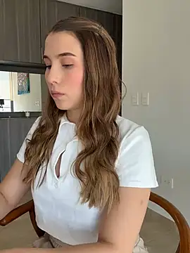 SophieRaily  online show from 03-19-25, 06:55