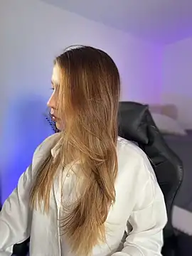 SophieRaily  online show from 03-02-26, 10:05