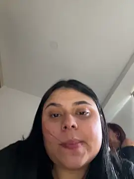 alissonfernandez  online show from 02-15-25, 01:49