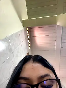 alissonfernandez  online show from 09-17-25, 02:52