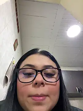 alissonfernandez  online show from 09-25-25, 11:03