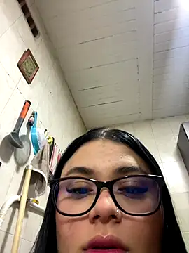 alissonfernandez  online show from 09-26-25, 12:36