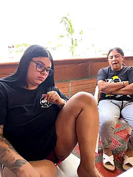 alissonfernandez  online show from 10-19-25, 03:56