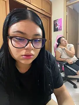 alissonfernandez  online show from 10-21-25, 03:35