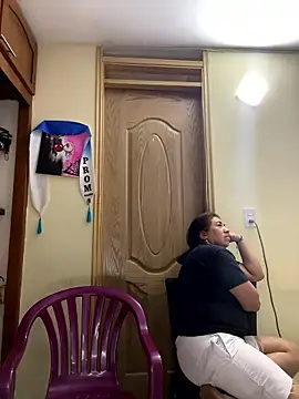 alissonfernandez  online show from 01-10-26, 11:53