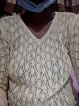 Snapshot of Villageammu18 chatting on 11-24-25, 12:32 Villageammu18 online show from 11-24-25, 12:32